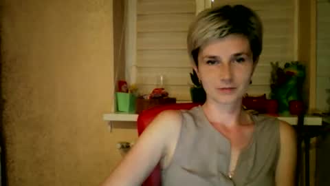 Snapshot of beautyksenia chatting on 05-25-26, 07:20 BeautyKsenia online show from 05-25-26, 07:20