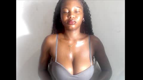 beautyslut1 online show from 03-25-26, 05:13