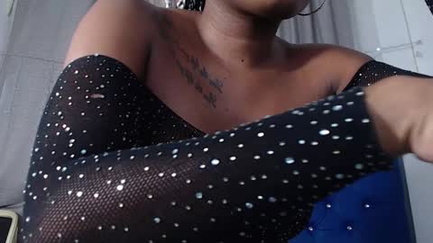 Snapshot of beautyyebonyy chatting on 01-11-25, 01:22 Abby online show from 01-11-25, 01:22
