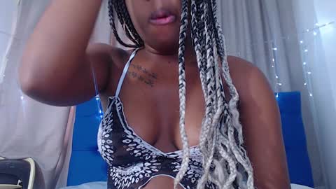 Snapshot of beautyyebonyy chatting on 01-29-25, 01:28 Abby online show from 01-29-25, 01:28