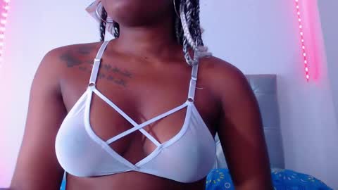 Snapshot of beautyyebonyy chatting on 02-26-25, 12:03 Abby online show from 02-26-25, 12:03