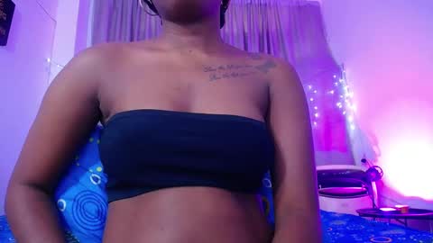 Snapshot of beautyyebonyy chatting on 10-10-25, 03:33 Abby online show from 10-10-25, 03:33