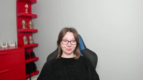 Zoe online show from 04-21-26, 05:47