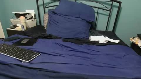 Snapshot of beaver1970 chatting on 12-27-24, 01:11 Jay online show from 12-27-24, 01:11