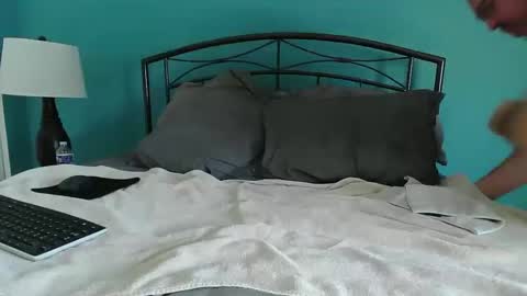 Snapshot of beaver1970 chatting on 01-21-25, 04:05 Jay online show from 01-21-25, 04:05