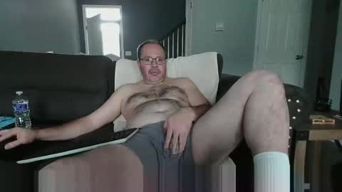 Snapshot of beaver1970 chatting on 11-21-25, 07:01 Jay online show from 11-21-25, 07:01