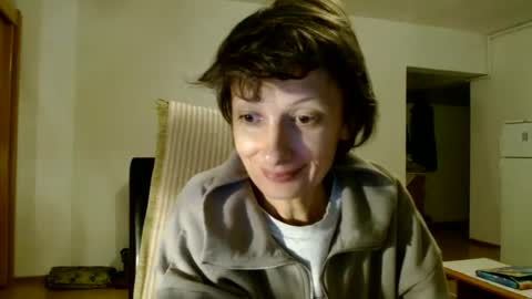 Raluca online show from 12-25-24, 08:28