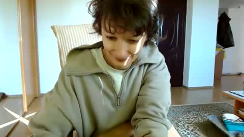 Raluca online show from 01-10-25, 09:13