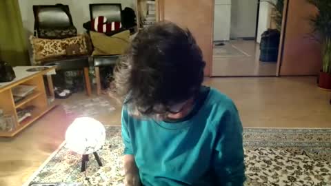 Raluca online show from 05-19-26, 06:36