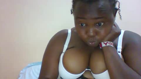 Snapshot of bebswee21 chatting on 01-18-26, 05:06 bebswee21 online show from 01-18-26, 05:06