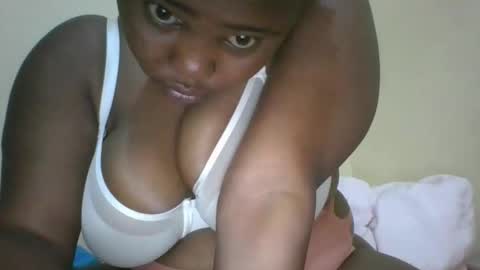 bebswee21 online show from 05-14-26, 02:24