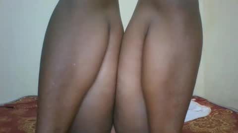 bebswee21 online show from 05-15-26, 09:49