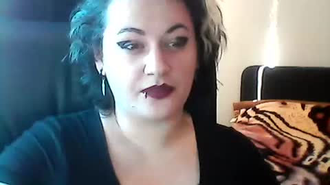 Snapshot of becasmith chatting on 02-04-25, 01:16 Becca-Van-Boa online show from 02-04-25, 01:16