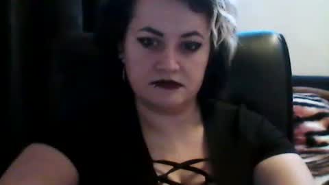 Snapshot of becasmith chatting on 02-13-25, 08:55 Becca-Van-Boa online show from 02-13-25, 08:55