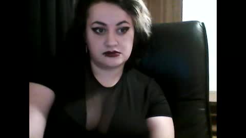 Snapshot of becasmith chatting on 02-19-25, 04:33 Becca-Van-Boa online show from 02-19-25, 04:33