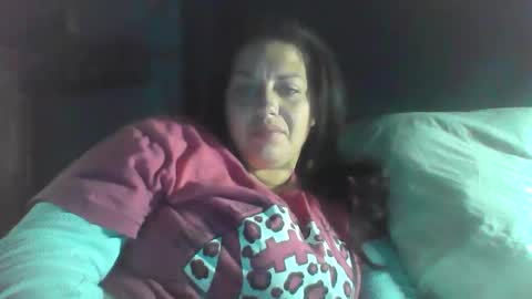 Snapshot of beccabee37 chatting on 01-13-26, 12:43 beccabee37 online show from 01-13-26, 12:43