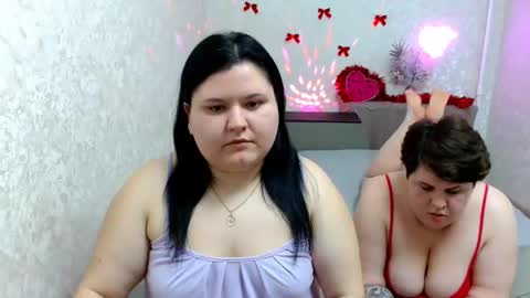 BeckyAndEllen online show from 12-18-24, 08:25