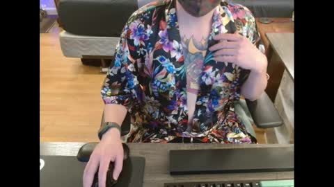 Snapshot of beckyking chatting on 12-15-24, 11:53 BeckyKinkg online show from 12-15-24, 11:53