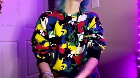 Snapshot of beckytheclown chatting on 12-07-24, 10:45 Beckytheclown online show from 12-07-24, 10:45