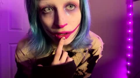 Snapshot of beckytheclown chatting on 12-08-24, 04:04 Beckytheclown online show from 12-08-24, 04:04