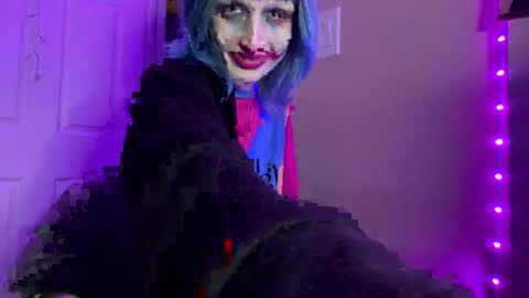 Snapshot of beckytheclown chatting on 12-18-24, 10:02 Beckytheclown online show from 12-18-24, 10:02