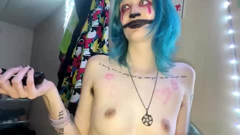 Snapshot of beckytheclown chatting on 02-21-25, 10:37 Beckytheclown online show from 02-21-25, 10:37