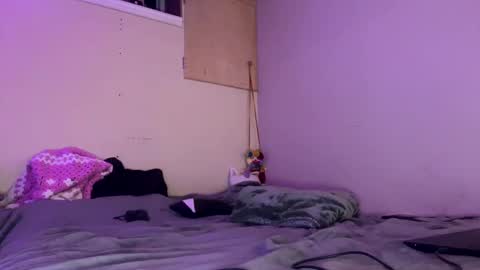 Snapshot of beckytheclown chatting on 02-27-25, 03:36 Beckytheclown online show from 02-27-25, 03:36