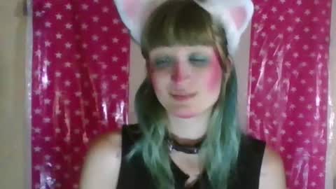 Snapshot of beckytheclown chatting on 10-09-25, 10:52 Beckytheclown online show from 10-09-25, 10:52