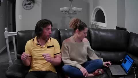 Bedroom king and queen online show from 01-03-25, 02:43