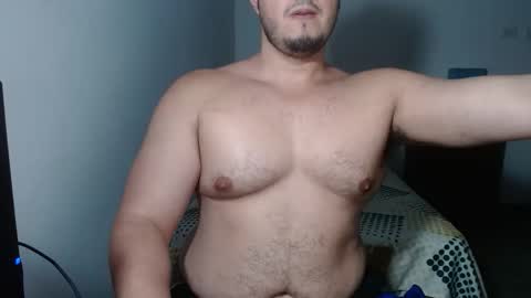 Snapshot of beefypecs_10 chatting on 05-19-26, 11:44 Criss2fer online show from 05-19-26, 11:44