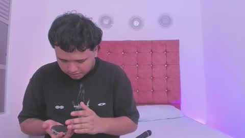 Snapshot of beele_and_evie chatting on 02-04-26, 07:53 beele_and_evie online show from 02-04-26, 07:53