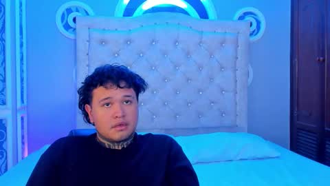 Snapshot of beele_and_evie chatting on 02-28-26, 08:10 beele_and_evie online show from 02-28-26, 08:10