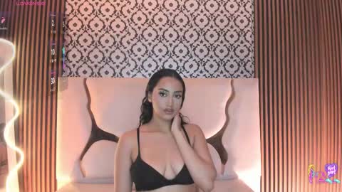 Snapshot of beella_tay1 chatting on 02-14-26, 12:29 BELLA online show from 02-14-26, 12:29