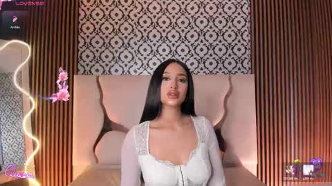 Snapshot of beella_tay1 chatting on 02-14-26, 12:35 BELLA online show from 02-14-26, 12:35