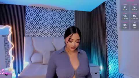Snapshot of beella_tay1 chatting on 06-08-26, 12:05 BELLA online show from 06-08-26, 12:05