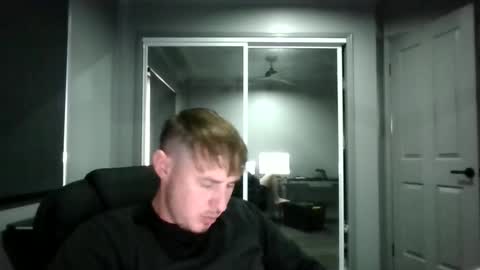 Snapshot of beelzebubxo chatting on 09-16-25, 01:39 beelzebubxo online show from 09-16-25, 01:39