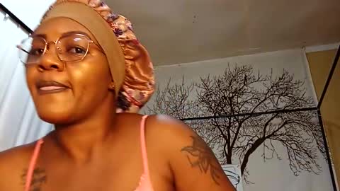 Snapshot of beencee2 chatting on 12-29-24, 03:33 beencee2 online show from 12-29-24, 03:33