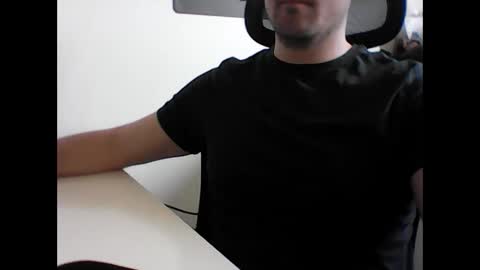 beenee3 online show from 04-17-26, 07:22
