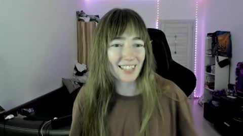 Snapshot of bekkareyes chatting on 01-11-26, 02:44 bekka online show from 01-11-26, 02:44