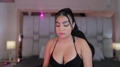 Snapshot of bela_cox chatting on 09-27-25, 11:48 Bela  online show from 09-27-25, 11:48