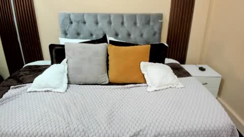 Snapshot of bela_craxkerr chatting on 07-17-26, 12:56 Bela online show from 07-17-26, 12:56