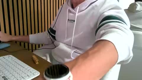 SexFriendFrance online show from 10-08-25, 08:12