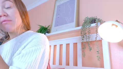 Snapshot of belamiller chatting on 09-09-25, 11:32 BELA online show from 09-09-25, 11:32