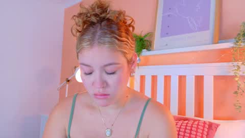 Snapshot of belamiller chatting on 09-18-25, 11:34 BELA online show from 09-18-25, 11:34