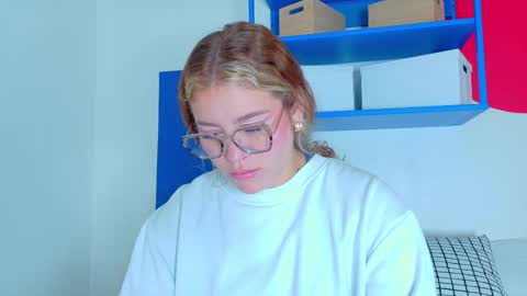 Snapshot of belamiller chatting on 09-22-25, 11:34 BELA online show from 09-22-25, 11:34