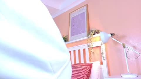 Snapshot of belamiller chatting on 10-14-25, 11:33 BELA online show from 10-14-25, 11:33