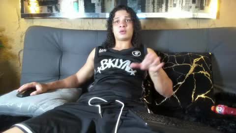 independent model online show from 05-18-26, 03:18