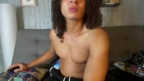 independent model online show from 05-27-26, 01:57