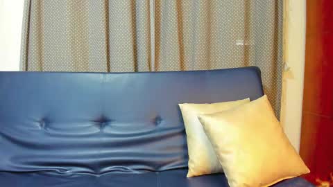 Snapshot of belen10 chatting on 09-10-25, 11:43 Belen online show from 09-10-25, 11:43