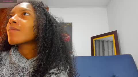 Snapshot of belen10 chatting on 10-18-25, 11:44 Belen online show from 10-18-25, 11:44